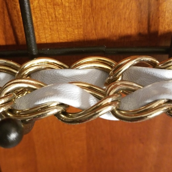 Purse - Picture 7 of 8